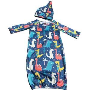 Adorable sweetness dinosaur themed newborn knotted baby gown set NWOT